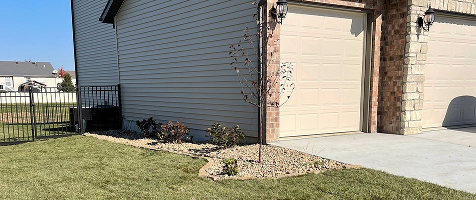 A newly installed landscape bed along the side of our client's home in Bethalto, IL. 