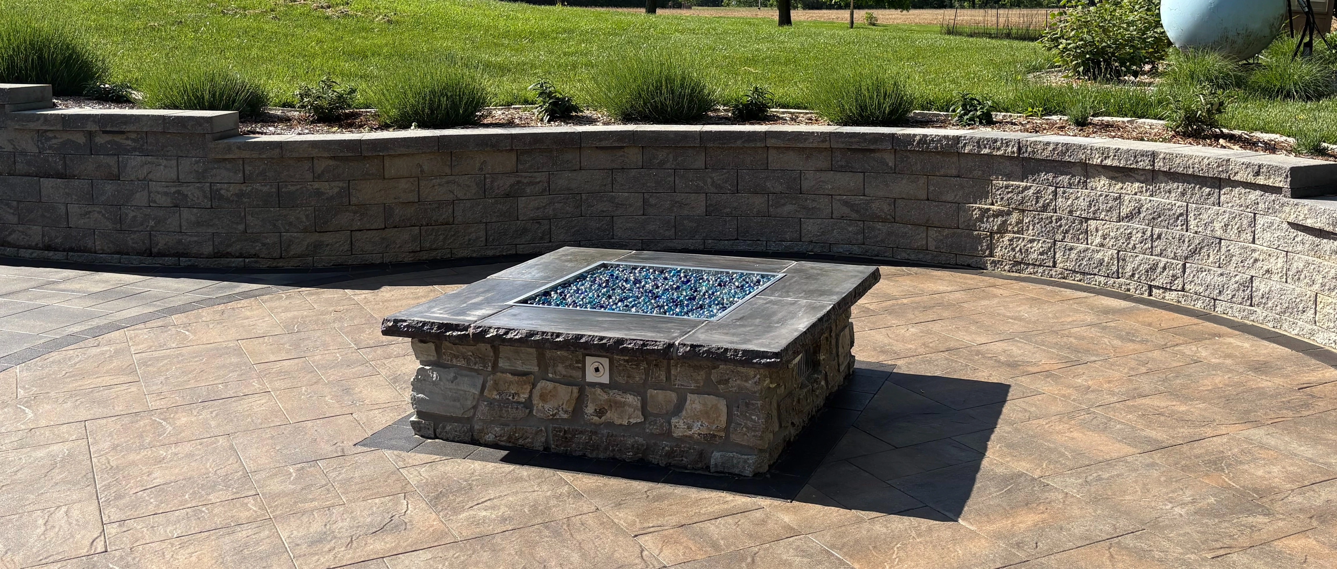A patio installed with flagstone pavers in Worden, IL.